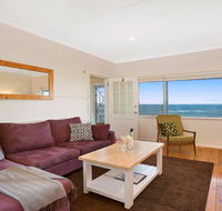 Ocean Blue Apartment Two - oceanfront apartment - Accommodation Daintree