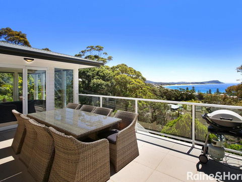 Ocean Breeze - 41 Kurrawyba Avenue, Terrigal - Accommodation Daintree 0