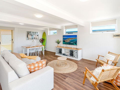 Ocean Dreaming- Amazing Views - Just Listed Up Dated Photos Available Shortly. - Accommodation Daintree 0