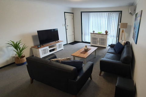 Ocean Pearl Villa - Accommodation Daintree 1