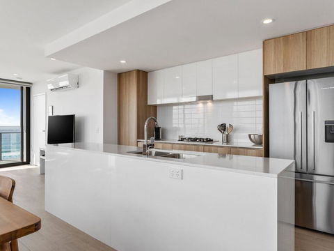 Ocean Views Apartment With Rooftop Pool - Accommodation Daintree 2
