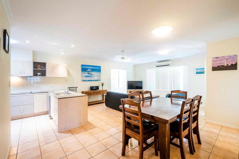 Oceania 11 - Accommodation Daintree 3