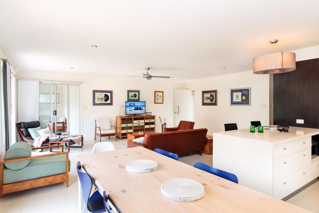 Warana QLD Accommodation Daintree