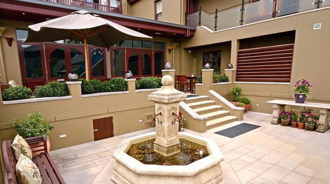 Old Bank Boutique Hotel - Accommodation Daintree 0