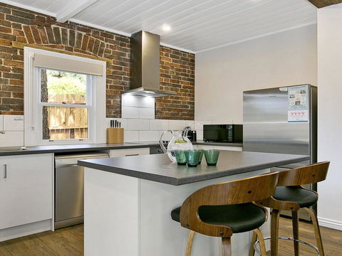 Old Bank Stables - 3 Night Weekends For Price Of 2 - Accommodation Daintree 1