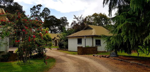 Olinda Yarra Cottage - Accommodation Daintree 3