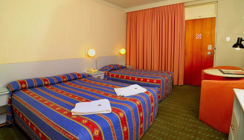 Olympia Motel - Accommodation Daintree 2