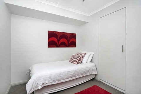 One Bedroom Apartment Atchison St(L1006) - Accommodation Daintree 3