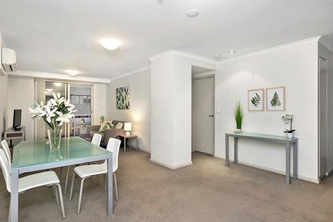 One Bedroom Apartment Atchison St(L1006) - Accommodation Daintree 1