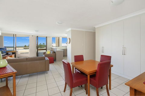 Oogarding, Unit 11 - 46 Warne Terrace - Accommodation Daintree 2