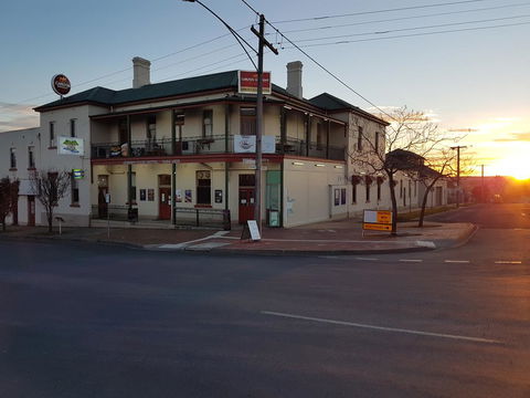 Orbost Club Hotel - Accommodation Daintree 0