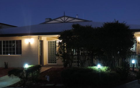 Outback Motel - Accommodation Daintree 3