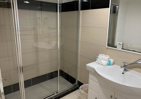 Outrigger Burleigh - Accommodation Daintree 3