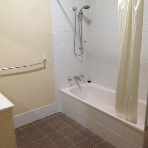 Oxley Court Serviced Apartments - Accommodation Daintree 3