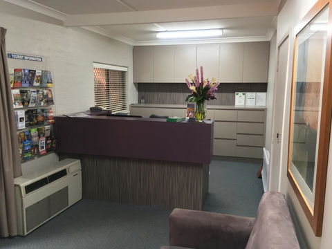 Oxley Court Serviced Apartments - Accommodation Daintree 1