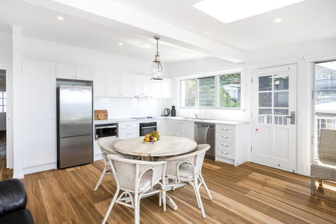 Pa's Beach House - Apartment 1 - Accommodation Daintree 3