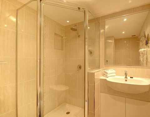 Pacific Surf Absolute Beachfront Apartments - Accommodation Daintree 1