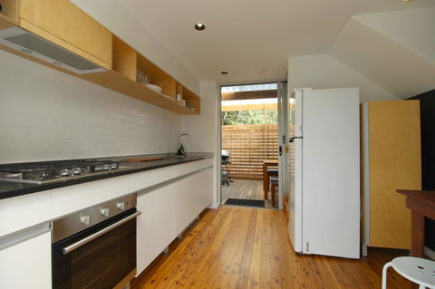 Pacific Terraces 16, 38 Pacific Street - Accommodation Daintree 1