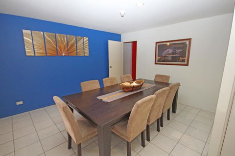 Pacific Towers 402 - Coffs Harbour, NSW - Accommodation Daintree 3