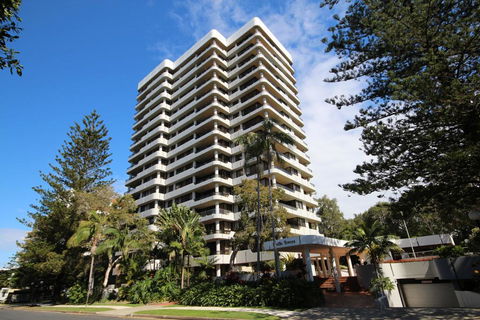 Pacific Towers 402 - Coffs Harbour, NSW - Accommodation Daintree 0