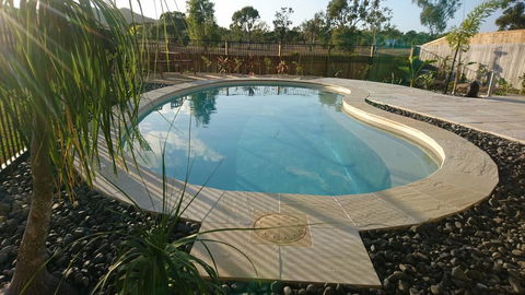 Palm Lakeside Holiday Home - Bowen, Whitsundays, Queensland - Accommodation Daintree 3