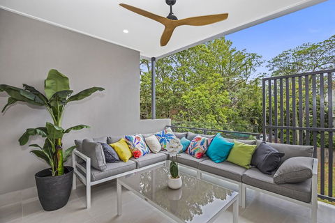 Park Avenue Luxe Townhouse Brand New Sleeps 9 - Accommodation Daintree 1