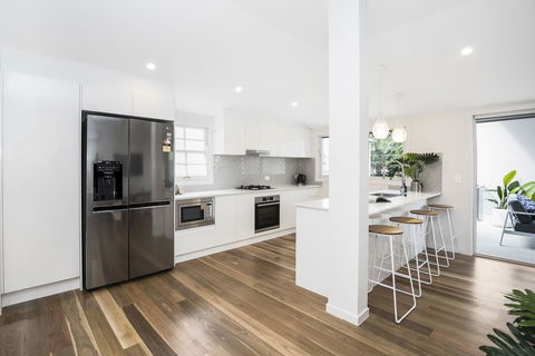 Park Avenue Terrace House Sleeps 9 - Accommodation Daintree 0