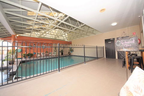 Parkside Motel & Licensed Restaurant - Accommodation Daintree 3