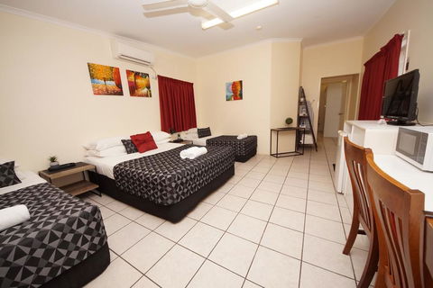Parkside Motel & Licensed Restaurant - Accommodation Daintree 1