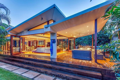 Pavilion 2 At Broken Head - Accommodation Daintree 0