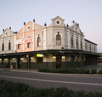 Peden's Hotel - Accommodation Daintree