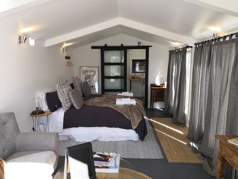 Penny Farthing Daylesford - Accommodation Daintree 0