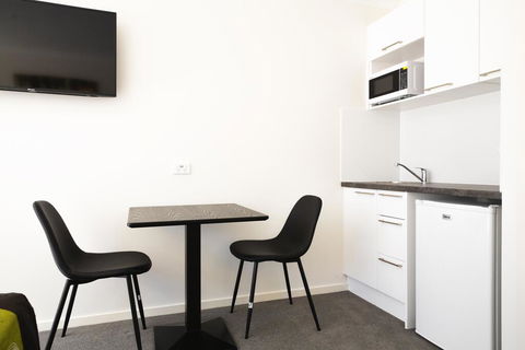 Petrie Mill Motel - Accommodation Daintree 3