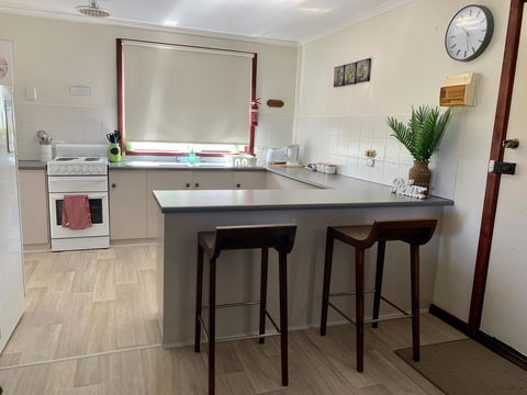 Pine View Holiday Rental - Accommodation Daintree 1