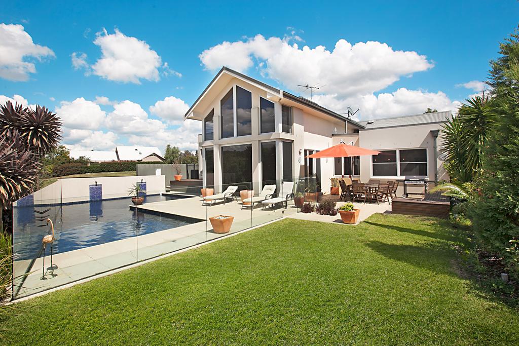 Rothbury NSW Accommodation Daintree