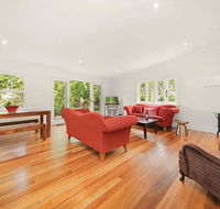 Poet's Cottage - Fireplace Close to Treks - Accommodation Daintree