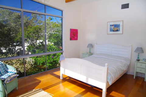 Point Break 14 Korogora Street - Accommodation Daintree 3