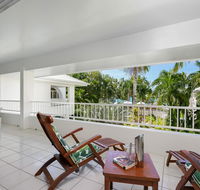 Poolside Apt in Alamanda Beachfront Resort 88 - Accommodation Daintree