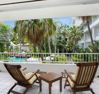 Poolside Apt In Alamanda Beachfront Resort 74 - Accommodation Daintree
