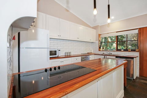 Porepunkah Elms - Holiday House - Accommodation Daintree 3