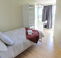 Private modern room - Plaza Building- in City Centre - Accommodation Daintree