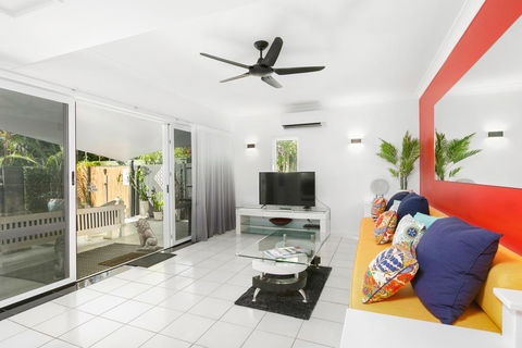 Private Pool Apt. In Alamanda Beachfront Resort (61) - Accommodation Daintree 2