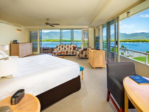 Pullman Reef Hotel Casino - Accommodation Daintree 2