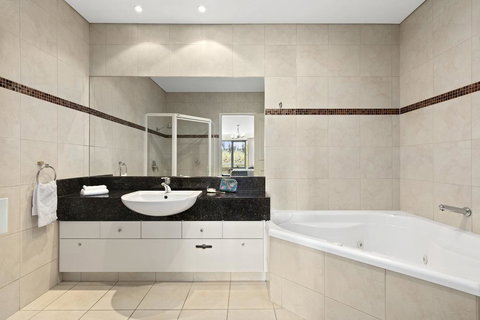 Quality Hotel Parklake Shepparton - Accommodation Daintree 3