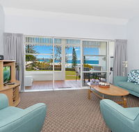 Quarterdeck Unit 2 - Lennox Head - Accommodation Daintree