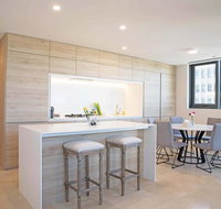 Queens Domain Luxury 2 Bed 2 Bath Apartment - Accommodation Daintree