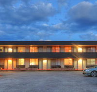 Queenstown Motor Lodge - Accommodation Daintree