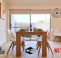 Quiet Garden City Unit - Free WiFi  Parking - Accommodation Daintree