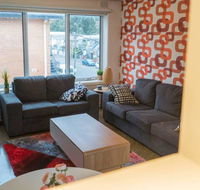 Rare  Spacious Apt W/ City Views Close to CBD/MCG Free Wi-Fi  Carpark  Netflix - Accommodation Daintree
