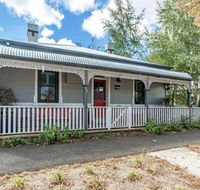 Red Door Cottage of Orange - Heritage Home - Accommodation Daintree